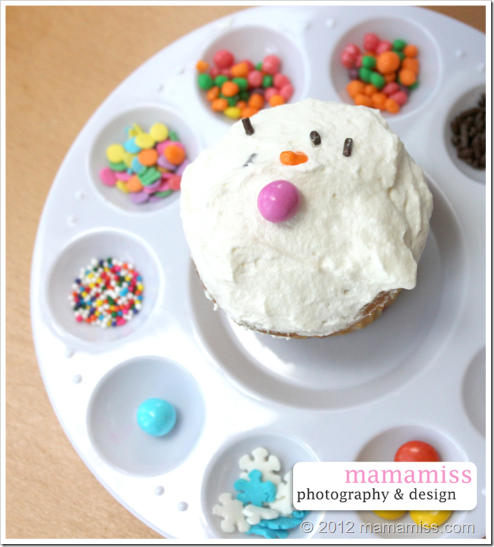 Paint Palette as Cupcake Decorating Station {mama♥miss} ©2012