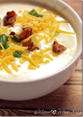 Slow Cooker Baked Potato Soup {mama♥miss} ©2013