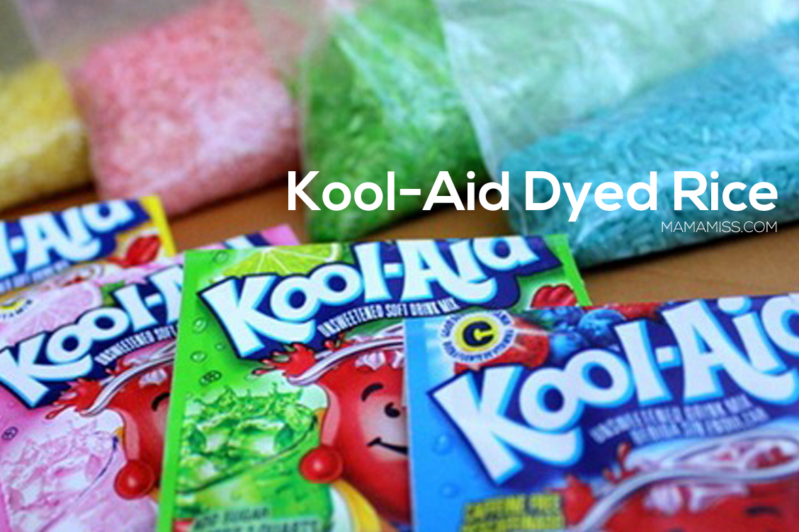 Kool-Aid dyed rice smells so yummy - it's perfect base for your kiddo sensory bin! Find the instructions on @mamamissblog