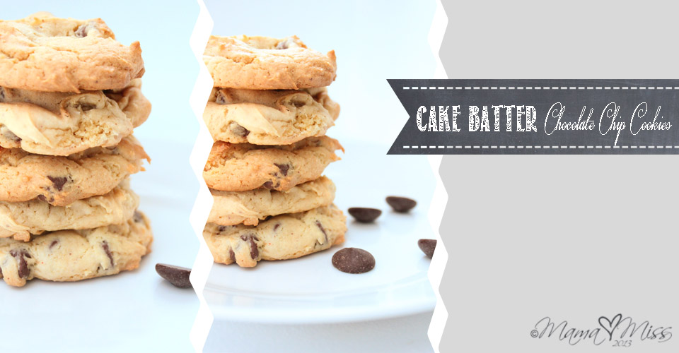 Cake Batter Chocolate Chip Cookies https://www.mamamiss.com ©2013