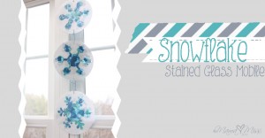 Snowflake Stained Glass Mobile https://www.mamamiss.com ©2013