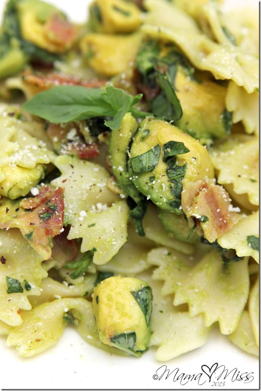 Bacon Basil Avocado Pasta #bacon #avocado #pasta