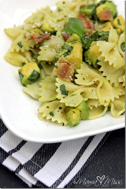 Bacon Basil Avocado Pasta #bacon #avocado #pasta