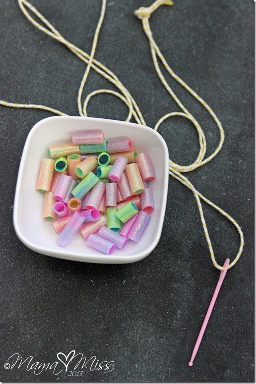 DIY Homemade Sparkling Beads #diy #glitter #kidscrafts #jewelry