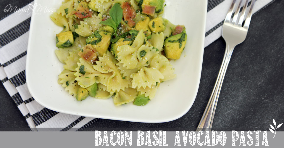 Bacon Basil Avocado Pasta #bacon #avocado #pasta