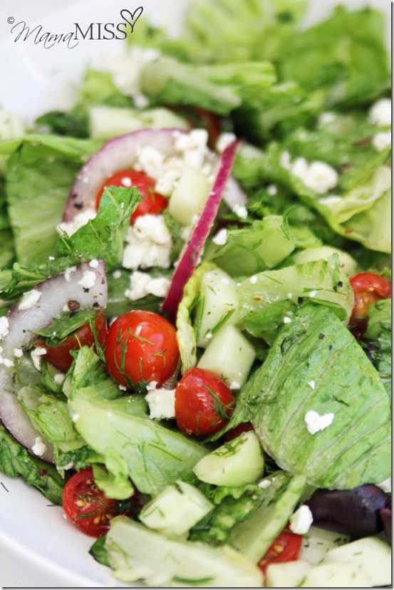 Greek Salad with fresh herbs | Mama Miss #salad #greek #healthy #dinner #fresh