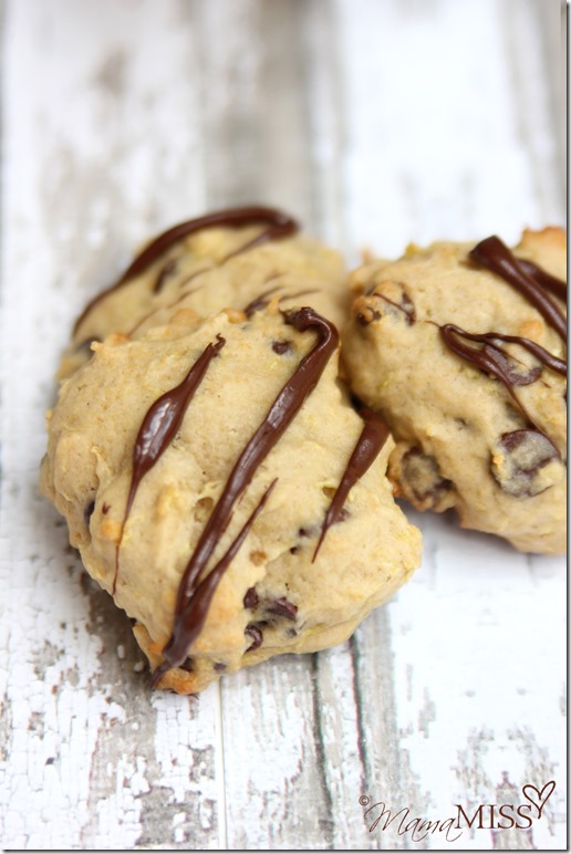 Zucchini Chocolate Chip Cookies | Mama Miss #zucchini #dessert #bake #squash