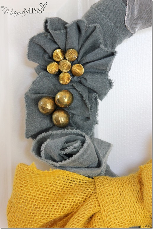 No Sew Fall Wreath - yellow & grey | Mama Miss #fall #burlap #wreath #nosew