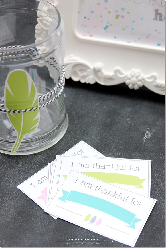 Thankful Print and Thankful Jar | @mamamissblog #thankfulactivity #thanksgiving #gratitude