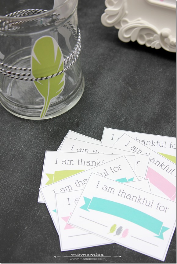 Thankful Print and Thankful Jar | @mamamissblog #thankfulactivity #thanksgiving #gratitude