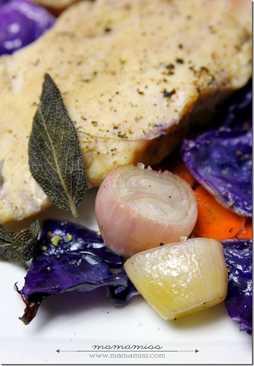 Sage Roasted Chicken | @mamamissblog #chicken #healthyeating #veggiedish