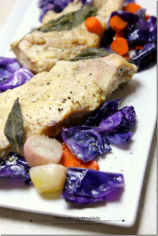 Sage Roasted Chicken | @mamamissblog #chicken #healthyeating #veggiedish