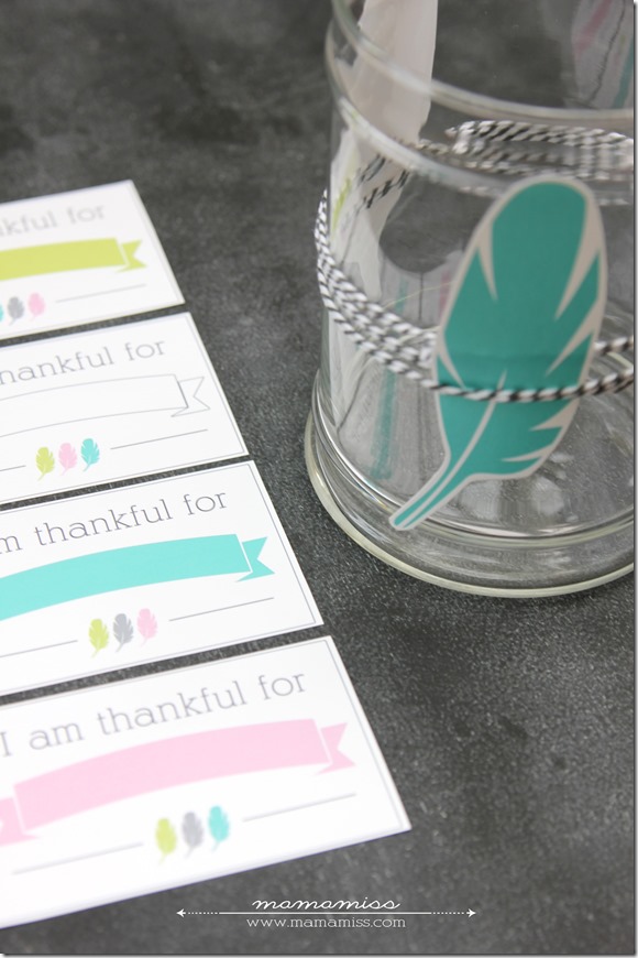 Thankful Print and Thankful Jar | @mamamissblog #thankfulactivity #thanksgiving #gratitude