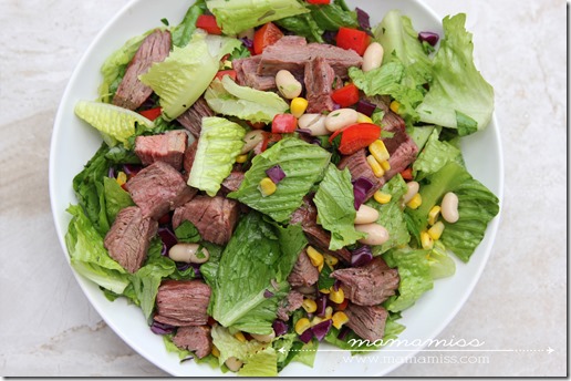 Chopped Steak Salad | @mamamissblog #healthyeating #salad #proteinpacked