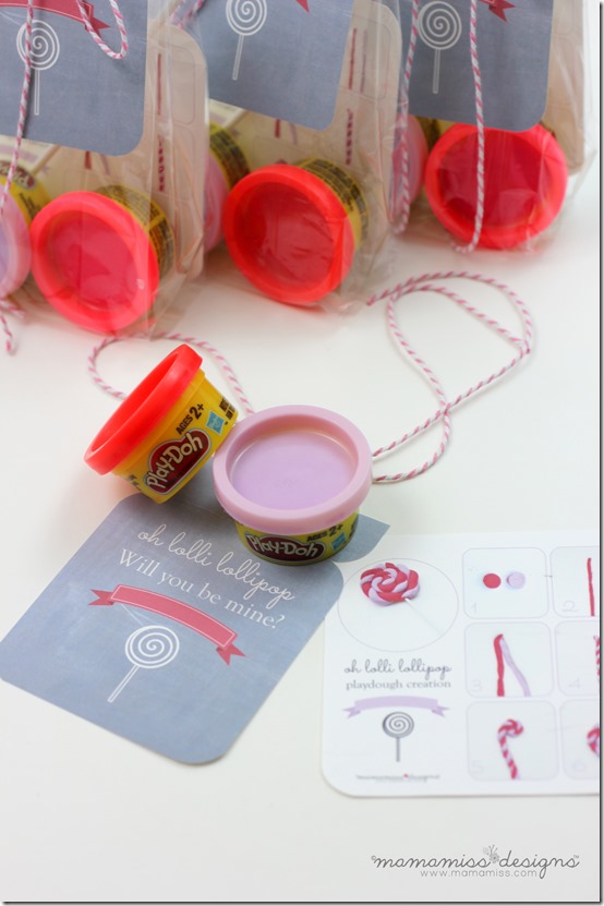 Lollipop Playdough Creation Kit Valentine | @mamamissblog #valentine #homemadeholiday #playdough #createwithkids #kbn