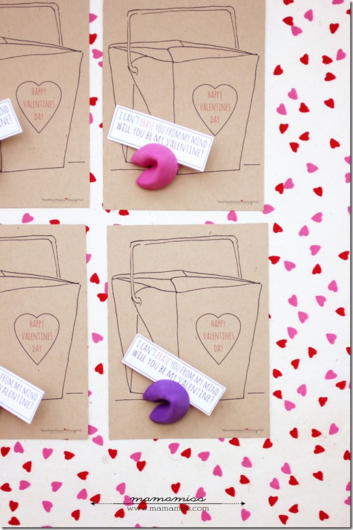 Fortune Cookie Eraser Valentines | @mamamissblog #candyfree #freeprintable #handmadeholiday