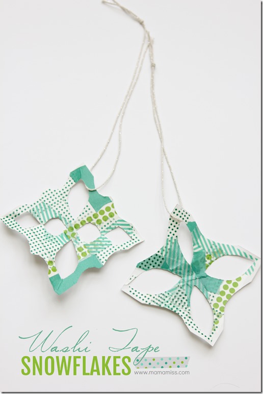 Washi Tape Snowflakes | @mamamissblog #snowflakes #washitape #easykidcraft #wintercraft