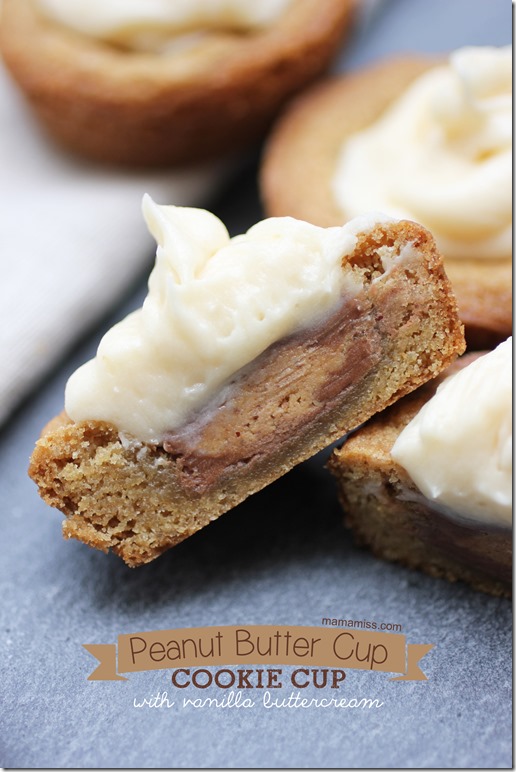 Peanut Butter Cup Cookie Cup | @mamamissblog #reeses #chocolate #cookie #buttercream