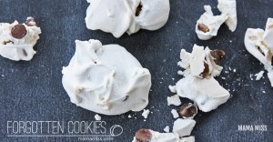 Forgotten Cookies | @mamamissblog #meringues #chocolatechip #sweets