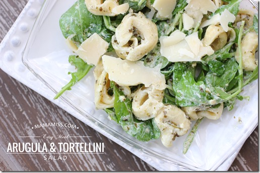 Arugula Tortellini Salad | @mamamissblog #quickmeal #simplemeal #kidfriendly #salad