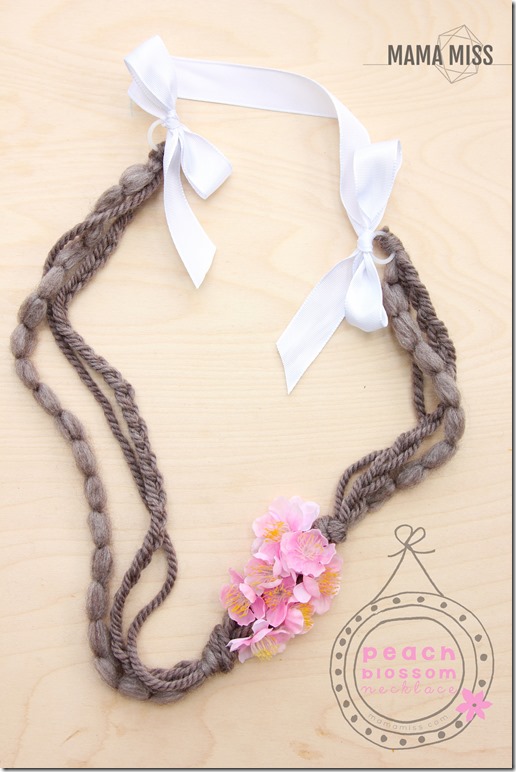 Peach Blossom Necklace | @mamamissblog #peachblossom #diy #‎bookingusa‬ #bookandcraft 