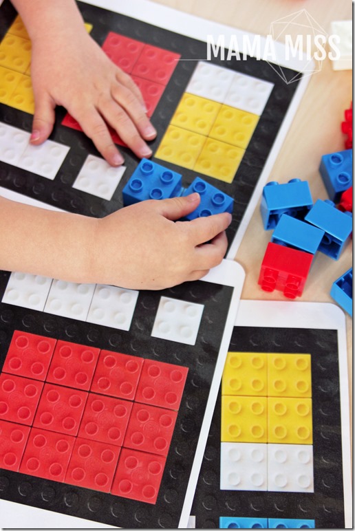 Piet Mondrian LEGO art | @mamamissblog #LEGO #DUPLO #modernartforkids #freeprintable