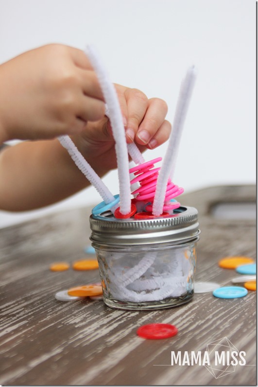 fine motor: Portable Button Play | @mamamissblog #finemotor #buttons #playmatters