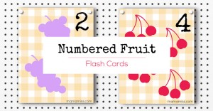 Numbered Fruit Flash Cards | @mamamissblog #freeprintable #homeschool #counting #preschool