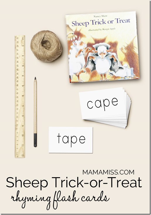 Sheep Trick or Treat (craft, activity, and snack) | @mamamissblog #halloween #bookandcraft #readandplay