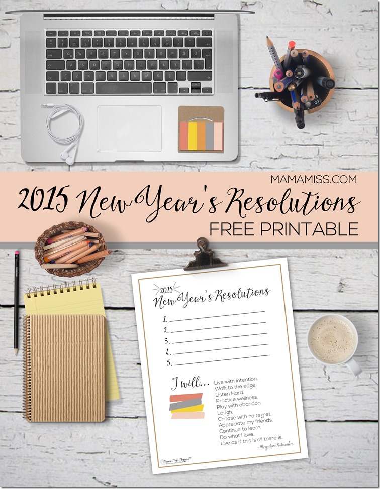 A simple & beautiful reminder of your New Year’s Resolutions. Print out this free printable & always have your resolutions/goals at your fingertips! | @mamamissblog
