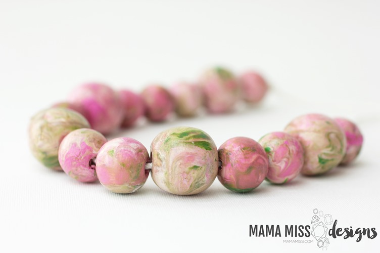 DIY Mixed Up Beads - a fun project to go along with an awesome book! @mamamissblog #vbcforkids