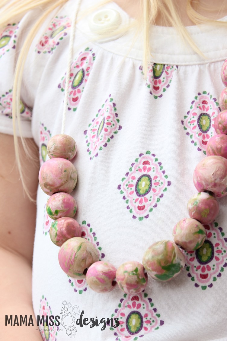 DIY Mixed Up Beads - a fun project to go along with an awesome book! @mamamissblog #vbcforkids