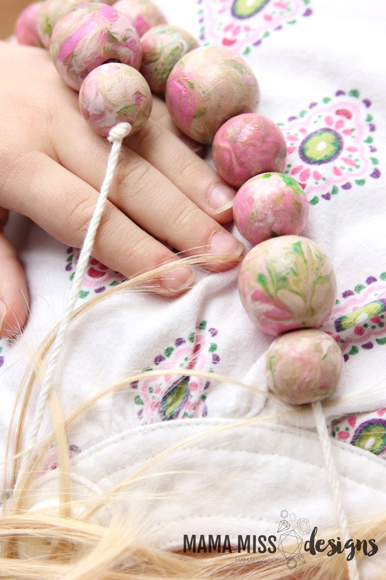 DIY Mixed Up Beads - a fun project to go along with an awesome book! @mamamissblog #vbcforkids