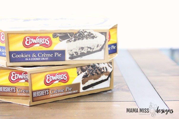 PIE ON A STICK, Frozen pies + popsicles sticks = instant summer treat! @mamamissblog